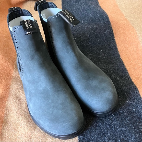 Rustic black Blundstone 1630 High Top Boots - size 4.5 - Picture 5 of 11